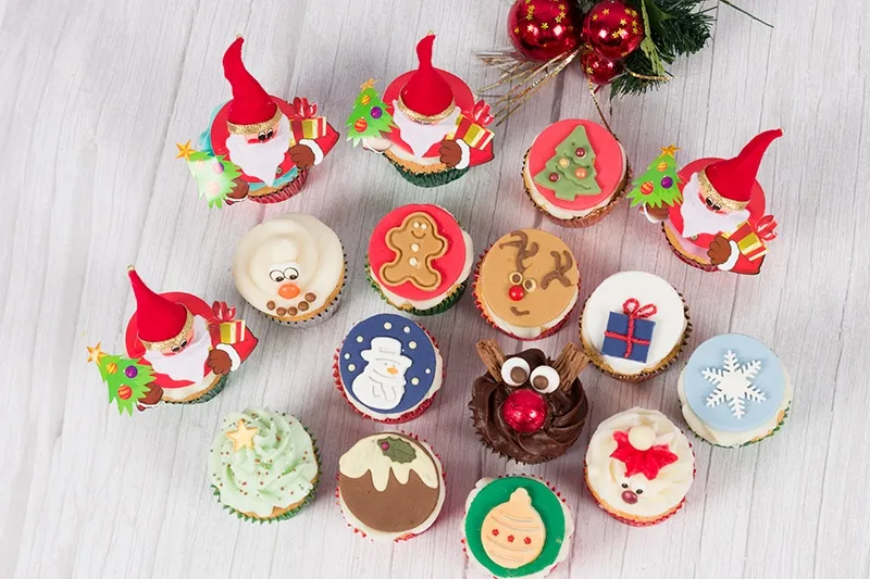 Santa's Christmas Cupcakes - Box of 16