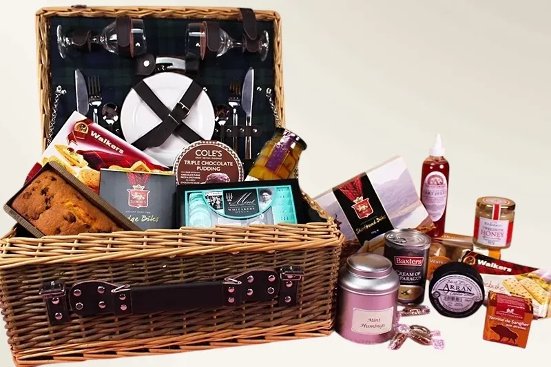 Country Picnic Hamper for Two